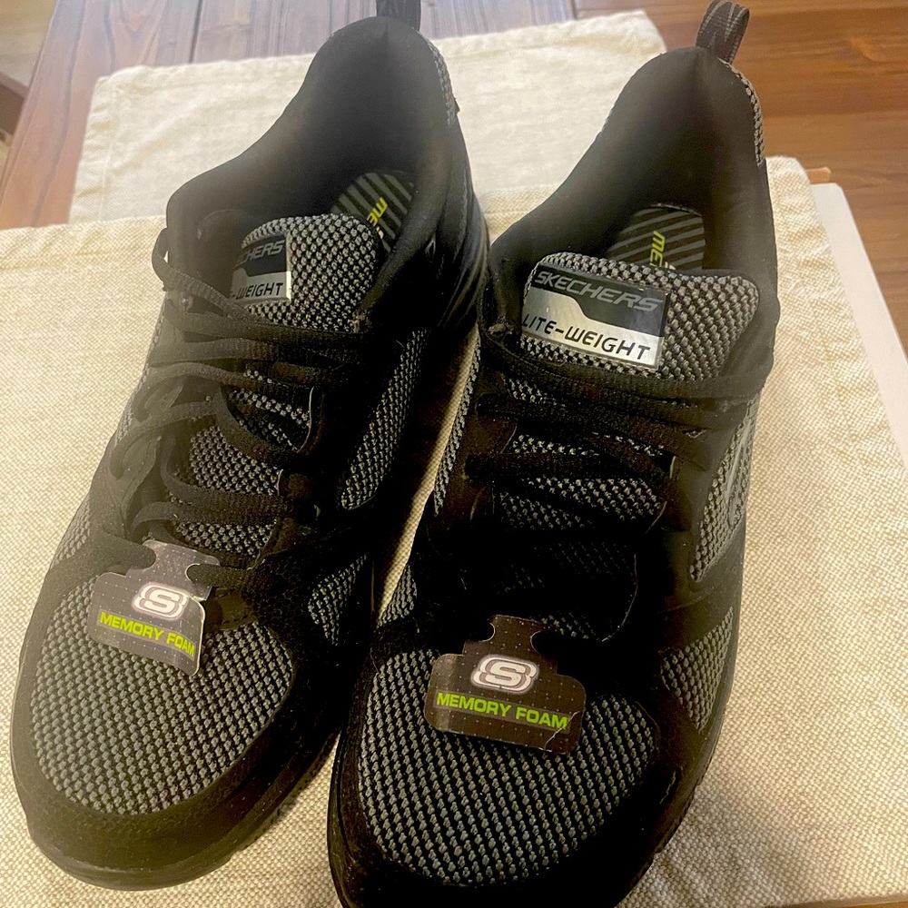 Mens sketchers Brand New size 10.5